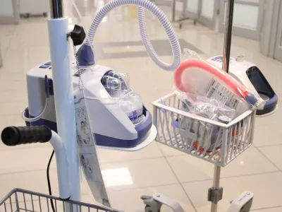Distribuyen nueva partida de ventiladores y máquinas de oxigenoterapia para el tratamiento de pacientes COVID-19