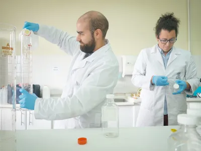 Donarán 50 litros de solución desinfectante para el Hospital Puerto Montt