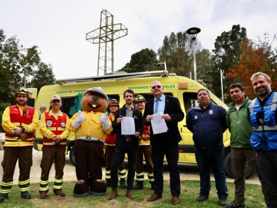 En Cerro Philippi de Puerto Varas se instalaron  tres modernas cámaras para detección de incendios forestales en la comuna