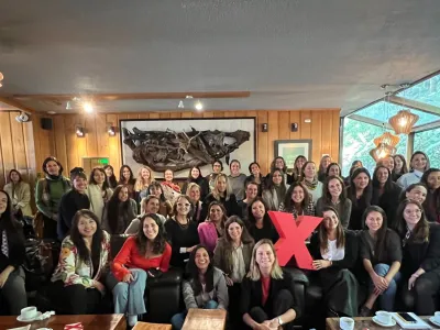 En Puerto Varas se inauguró la parrilla de encuentros TEDxFrutillar 2024 con "Mujeres Transformadoras"