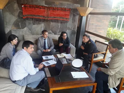 En Puerto Varas se reunió Mesa Técnica Lago Llanquihue para analizar junto a sanitaria ESSAL la metodología de monitoreo a la Bahía de Puerto Varas