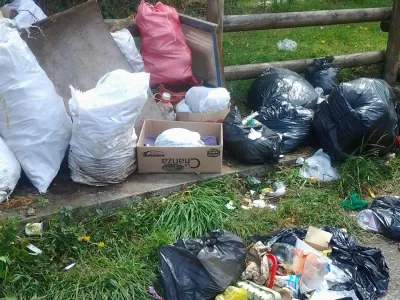 En Puerto Varas: Vecinos han creado Microbasural en plena calle Gramado con Pasaje San Carlos