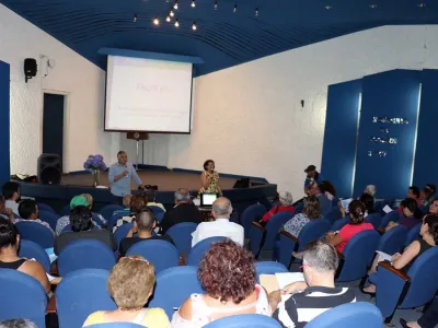 En salón Azul de la Municipalidad de Puerto Varas se realizó exposición del 6% del Fondo Nacional de Desarrollo Regional