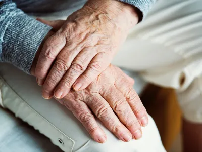 Estudio realizado en 85 pacientes: 58% de las personas con Parkinson percibieron deterioro de su salud mental en pandemia