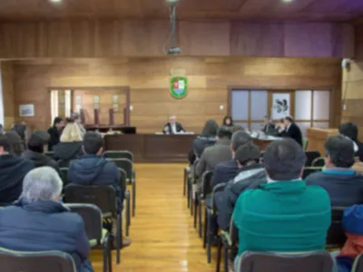 Ex Concejales se querellan por calumnias e injurias contra Concejal Patricio Cortés