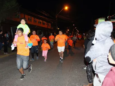 Exitosa segunda versión de la Corrida Nocturna en Llanquihue reunió a deportistas de la región