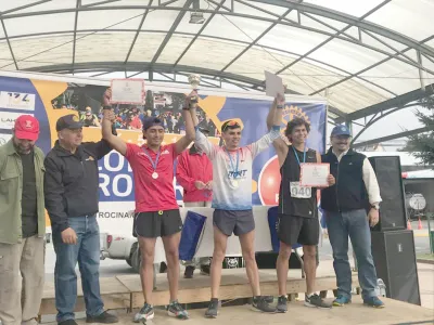 Felipe Olmedo y Pamela Angel ganaron Corrida Rotary