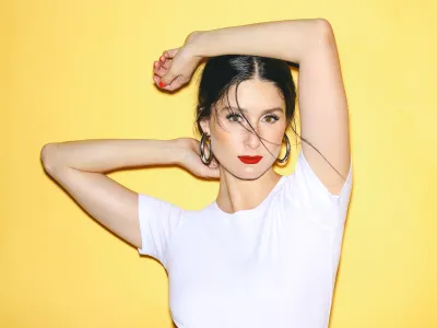 Francisca Valenzuela presenta “Vida tan bonita tour” junto a músicos locales a Teatro del Lago
