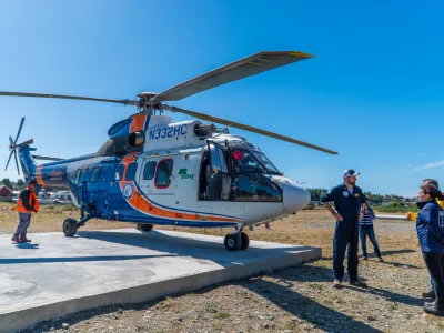 Helicóptero “Súper Puma” se suma a combate de incendio El Manzano