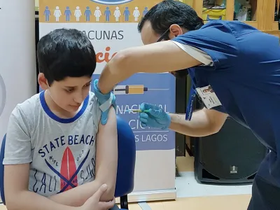 Inician vacunación escolar en la región con la incorporación de niños en la prevención del Virus del Papiloma Humano (VPH)