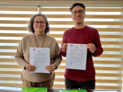 INJUV y Universidad Austral de Chile firman convenio de colaboración
