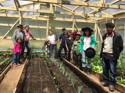 Instalan primeras cosechas de agua lluvia en Paso El León