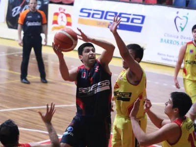 Liga Saesa 2019: Castro y Escolar Alemán protagonizaron una igualada serie de partidos buscando escalar posiciones en Primera División