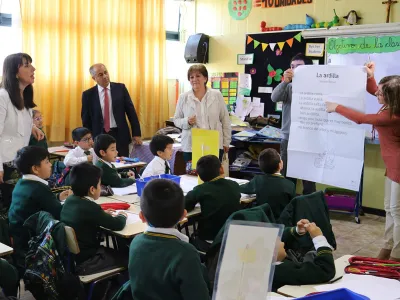  Mineduc abre postulaciones para curso que potencia la enseñanza de lectura comprensiva y escritura en primero básico