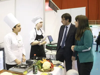 Mineduc lanza campaña para que jóvenes se informen y opten  por la educación Técnico-Profesional