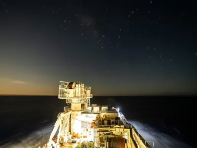 Minería Submarina: Oceanógrafa PUCV monitorea los minerales del reino más oscuro del océano, una solución a la crisis climática que puede traer costes ambientales 