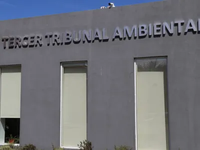 Municipalidad de Puerto Varas y ESSAL acuerdan pedir aplazamiento de audiencia de conciliación en Tercer Tribunal Ambiental de Valdivia