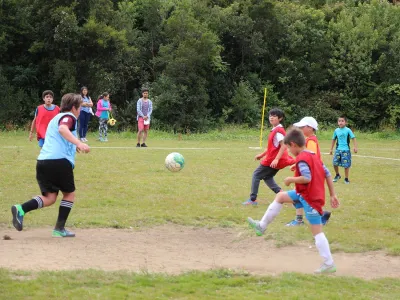 Niños y jóvenes de Cochamó disfrutaron con evento "Parques y Plazas Públicas" del IND