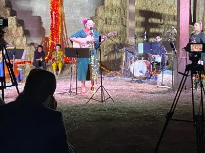 Nueve mujeres en escena dan vida al concierto M.A.G.M.A.