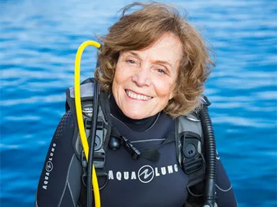 Oceanógrafa mundialmente conocida por su trabajo de protección de los océanos: Dra. Sylvia Earle visita comunidades de la Patagonia