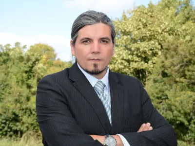 [OPINIÓN] "Populismo y escaños reservados" Por Pedro Díaz Polanco, Director de la Escuela de Administración Pública Universidad Austral de Chile