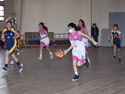 Partidos se jugarán con público en el Gimnasio Fiscal: Este domingo parte la Liga Formativa Femenina de Básquetbol 