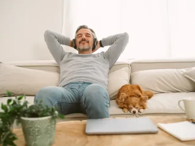 ¿Qué es la agamia y por qué está generando preocupación en las personas solteras?
