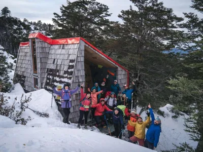 Realizan positivo balance del refugio de montaña en el Volcán Calbuco a un año de su apertura