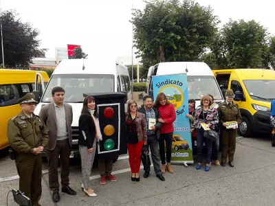 Retorno a Clases: Autoridades regionales llaman a padres y apoderados a ser responsables a la hora de elegir el transporte escolar  