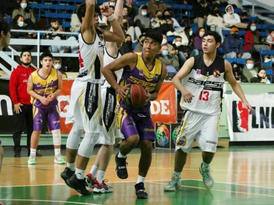 Se dio inicio a la Liga Saesa 2022 con excelente desempeño de los equipos locales CDSC Puerto Varas y CD Escolar Alemán