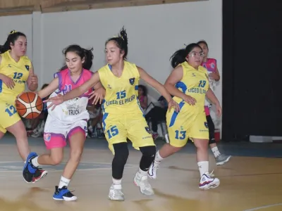 Triunfal debut de la Rama Femenina de Puerto Varas en FEMISUR