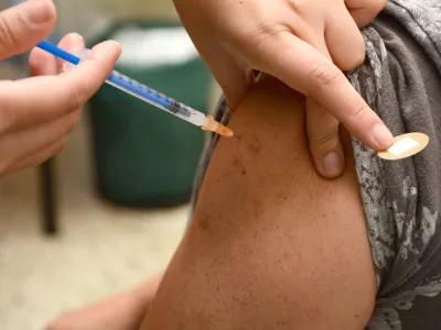 Un 30% de avance en Campaña de Vacunación Anti-Influenza 2026 en la comuna de Puerto Varas